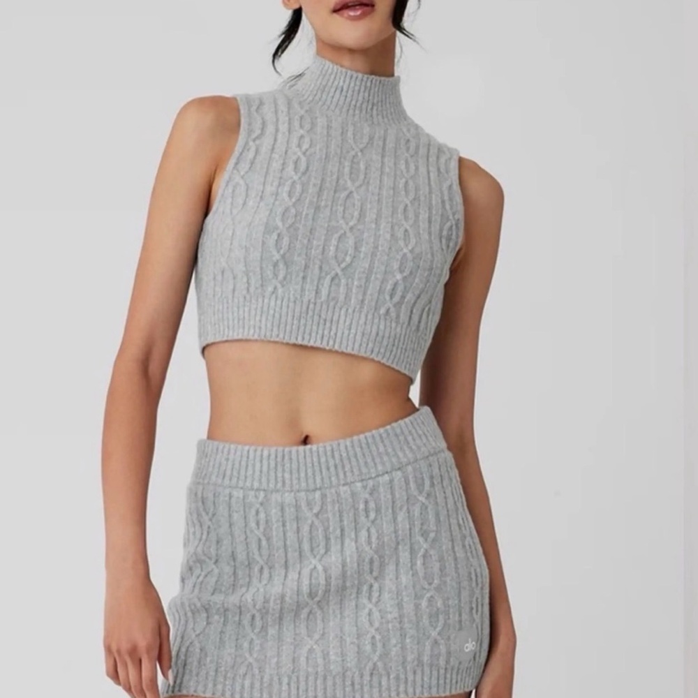 ALO Yoga Gray Cable Knit Set
